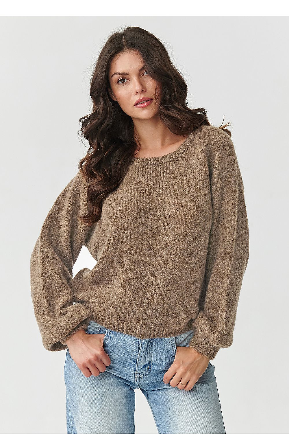 Maglione model 217384 Makadamia