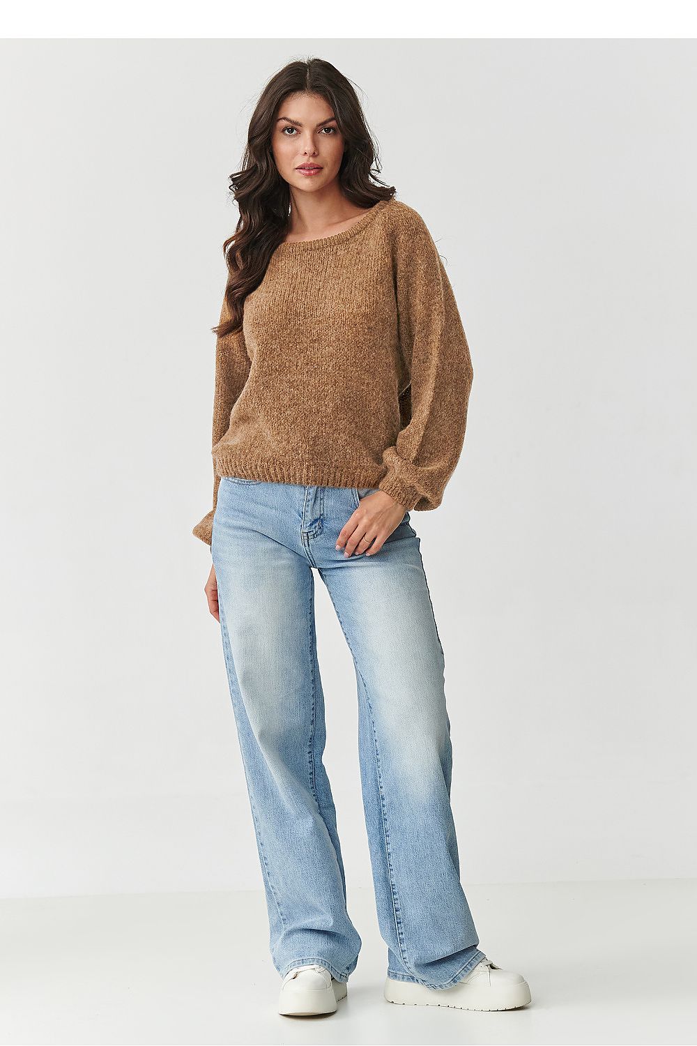 Maglione model 217385 Makadamia