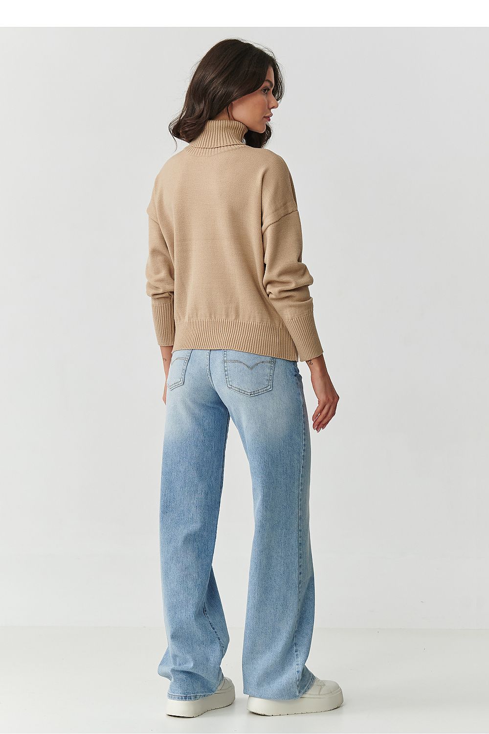 Collo alto model 217392 Makadamia
