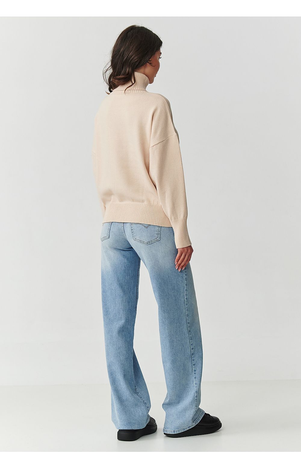 Collo alto model 217393 Makadamia
