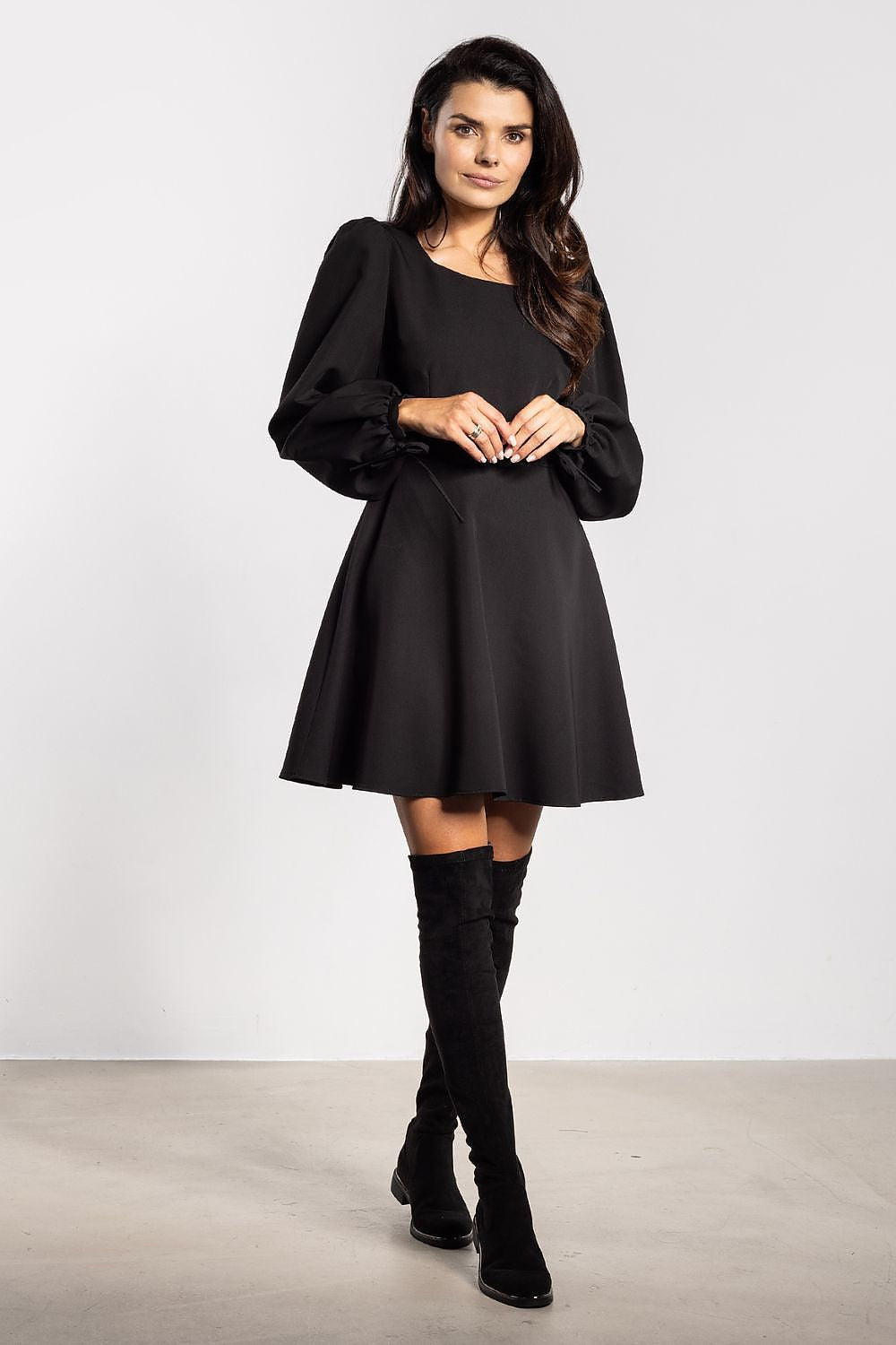 Vestito da giorno model 218997 awama