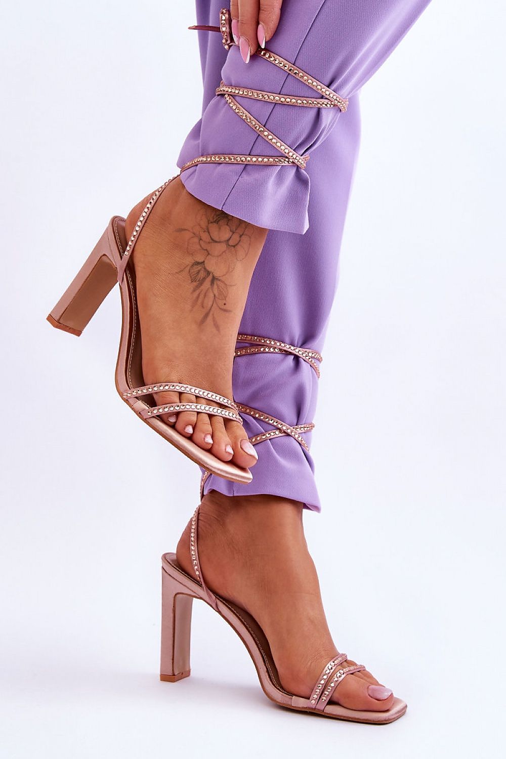 Sandali con lacci model 179622 Step in style