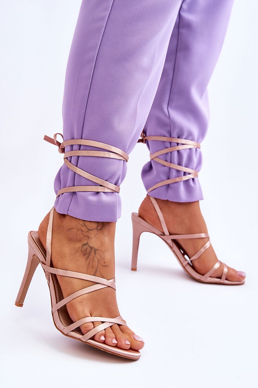 Sandali con lacci model 179630 Step in style